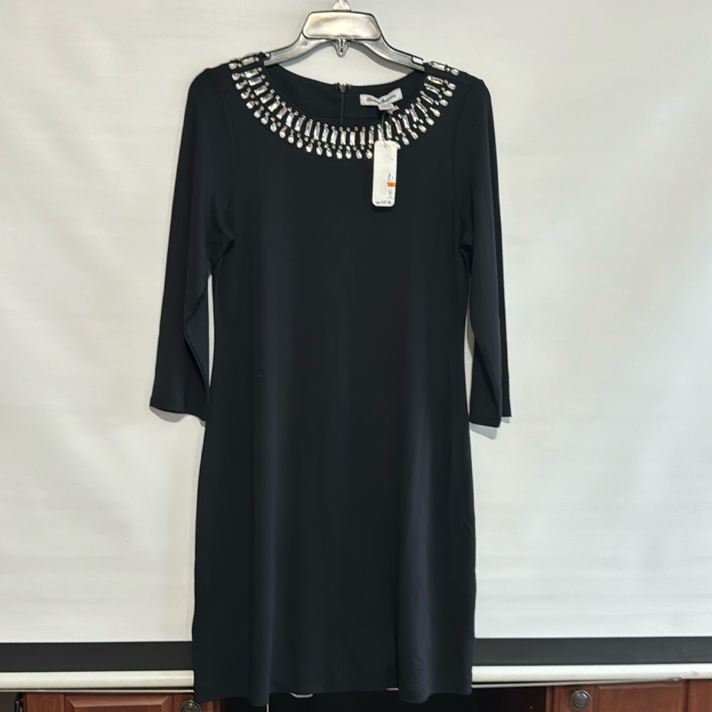 NWT. Tommy Bahamas midi black dress
S/P